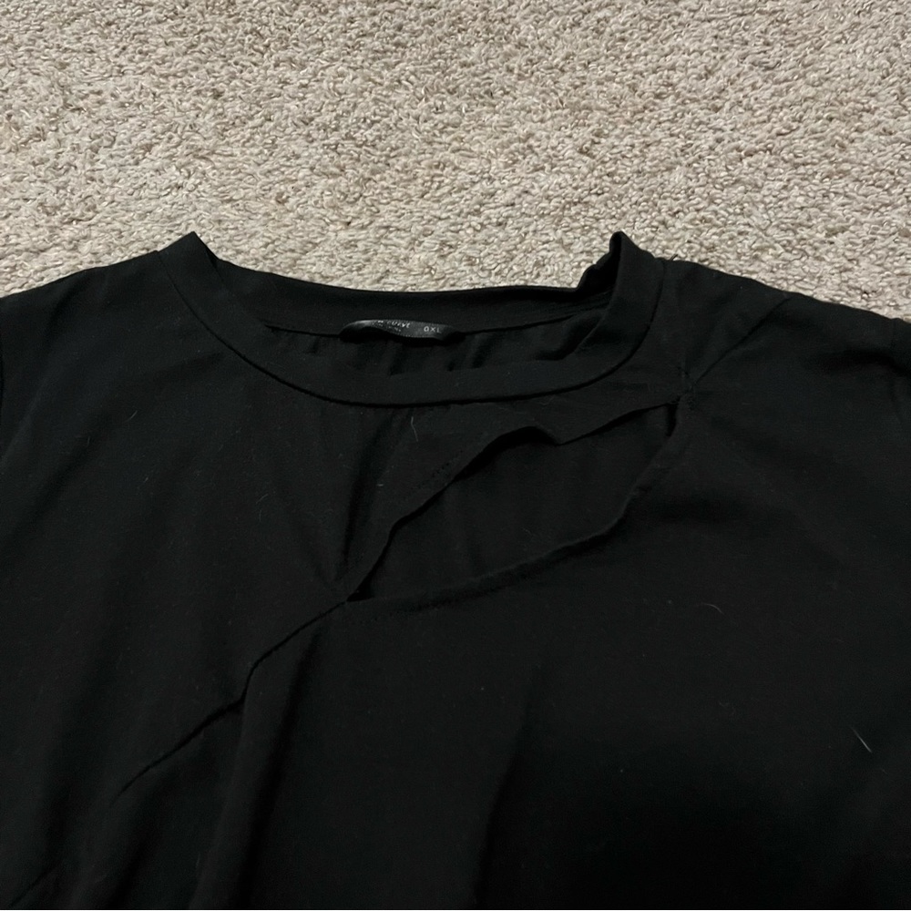 TEE - Picture 3 of 4
